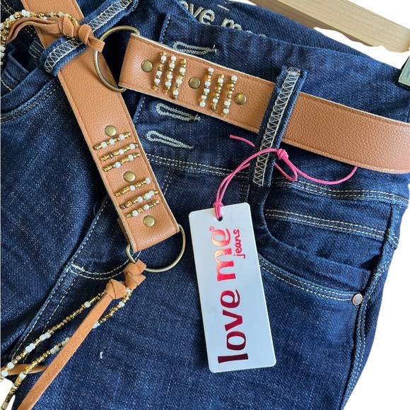 Dark Blue Women's Flared Jeans with Brown Belt - Picture 5 of 7